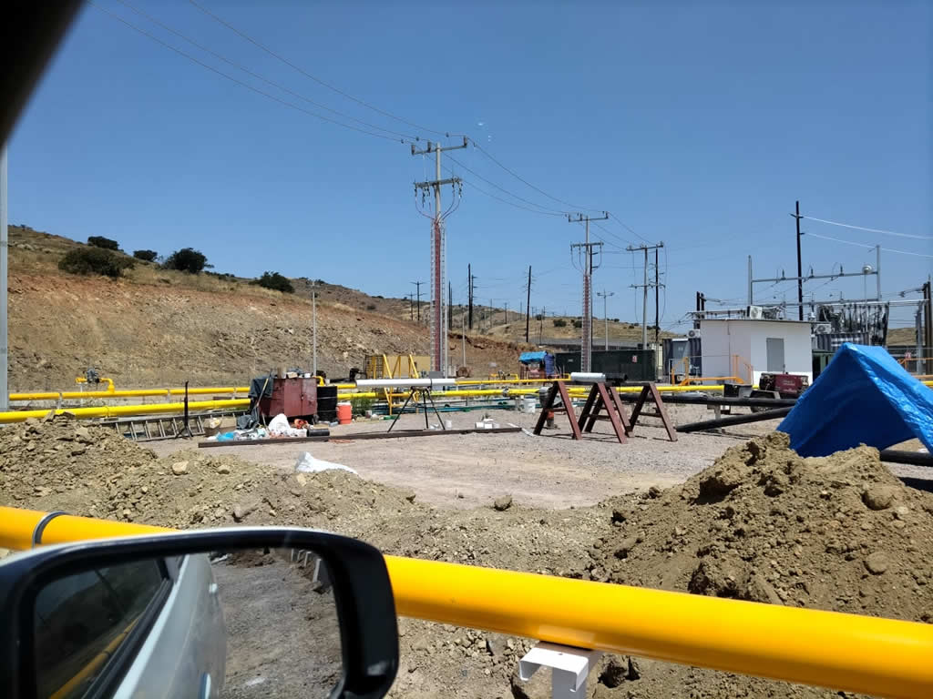 Instalación de tuberías de gas en proceso 